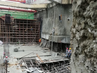 成都地铁九号线支撑粱切割
